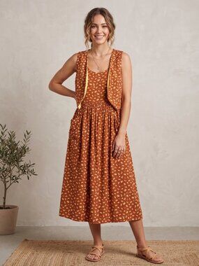 VNTG Marrika Nakk brown rayon cowboy dress and vest set.